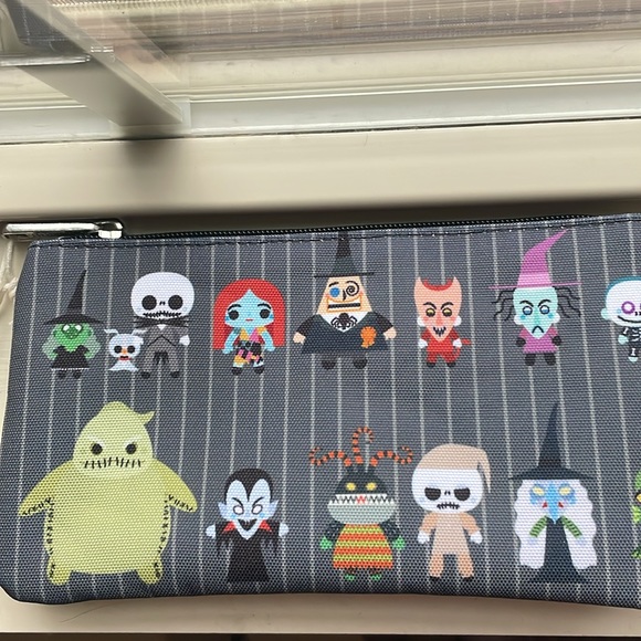 Disney Loungefly The Nightmare Before Christmas Zipper Pouch Wallet - Picture 2 of 5